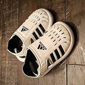 Adidas Toddler Closed Toe Water Sandals size 5
